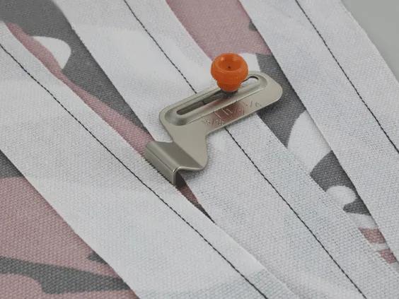 Brother Seam Guide for Innov-is 5000, 2200, 1500, QC1000, 1250, 600, 550, 400, 350 (XC8483052)