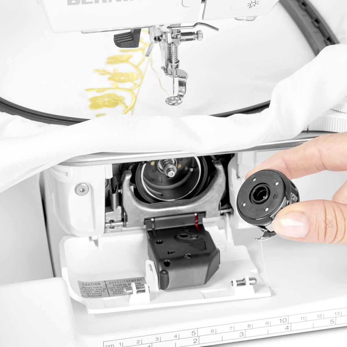 Bernina 700e Includes SDT Embroidery Unit
