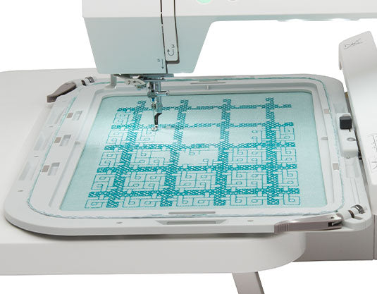 Janome MC550E LE Embroidery Machine FREE Artistic JR Software