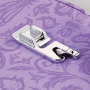 Brother Narrow Hem Foot - 7mm (XC1946052)