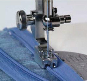 Janome Concealed Zipper Foot (HD9 / MC1600P)