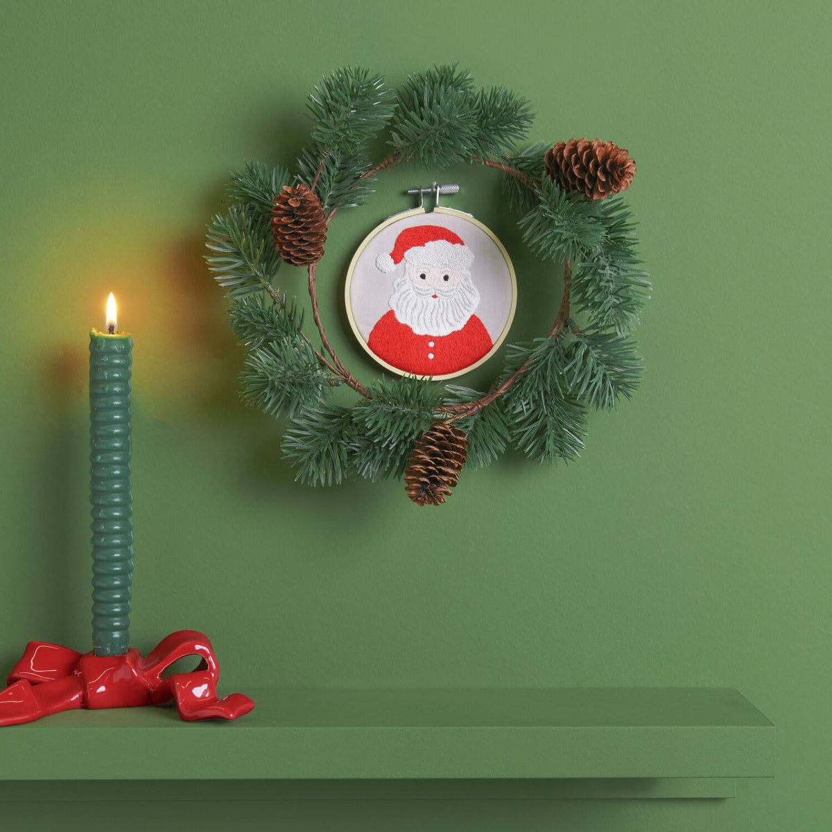 Rico Embroidery kit Santa pre-printed Ø10cm