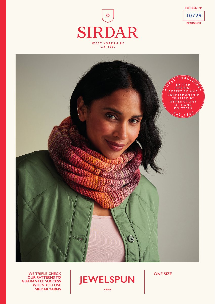 Sirdar 10729 Cowl in Jewelspun Aran pattern cover
